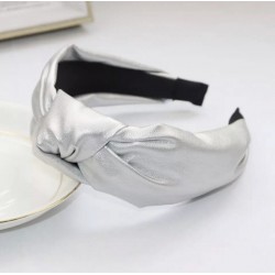 Bentita, coronita par din piele moale argintie BP04 Bentita, coronita par din piele moale argintie BP04