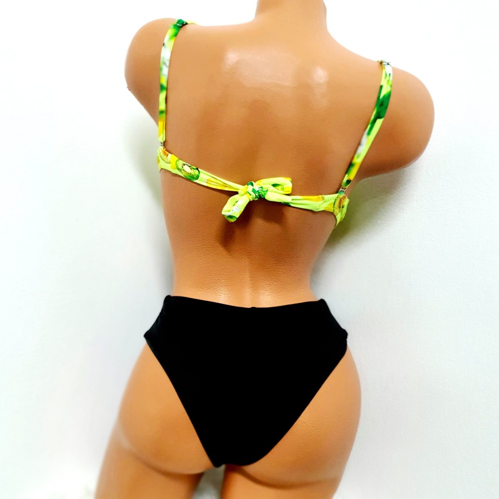 Costum de Baie din doua piese cu intaritura la sutien si slip normal CBD033