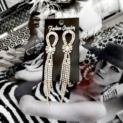 Cercei eleganti lungi aurii cu franjuri si strasuri CW66 Cercei eleganti lungi aurii cu franjuri si strasuri CW66