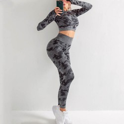 Costum Sport Fitness Camuflaj Colanti si Bluza Crop cu Maneca Lunga Gri cu Negru  SFIT006 Costum Sport Fitness Camuflaj Colanti si Bluza Crop cu Maneca Lunga Gri cu Negru  SFIT006