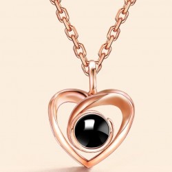 Lantisor auriu cu pandantiv Valentine's cu inimioara  si proiectie I love You in 100 de limbi COL038 Lantisor auriu cu pandantiv Valentine's cu inimioara  si proiectie I love You in 100 de limbi COL038