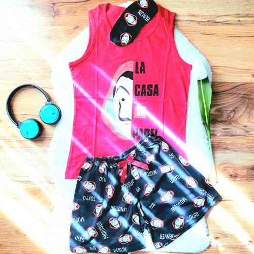 Pijama Dama Rosie cu Masca de dormit, Maiou si Pantaloni Scurti PJD025