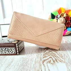 Portofel elegant bej din piele ecologica cu inchidere magnetica ACPT023 Portofel elegant bej din piele ecologica cu inchidere magnetica ACPT023