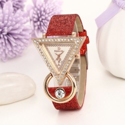 Ceas Dama Elegant cu cadran triunghiular si cristale Red QUARTZ CDQZ036 Ceas Dama Elegant cu cadran triunghiular si cristale Red QUARTZ CDQZ036