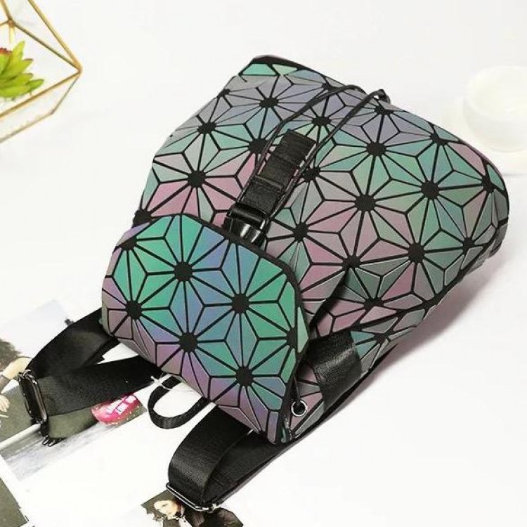 Rucsac dama geometric holografic luminos mare Vibrant Colors ACRD010