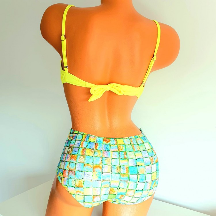 Costum de Baie din doua piese cu sutien galben balconette cu push up bretele detasabile slip cu multicolor cu talie inalta CBD024